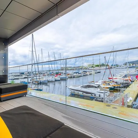 Yacht Park Marina Ekskluzywny Apartament Z Widokiem Na Marine Gdynia Exterior photo